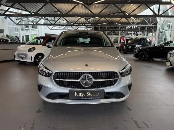 MERCEDES-BENZ B 220 d (7/21)