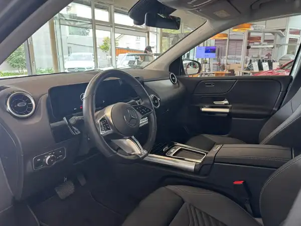 MERCEDES-BENZ B 220 d (8/21)