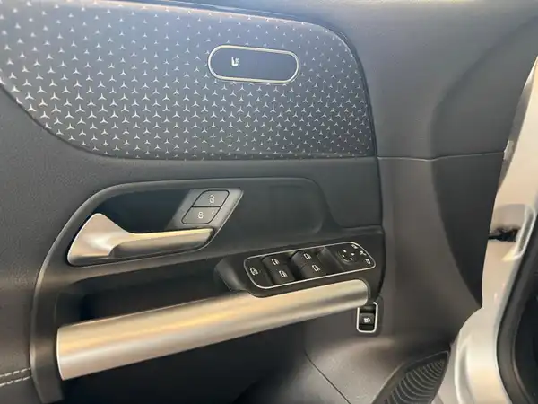 MERCEDES-BENZ B 220 d (10/21)