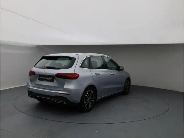 MERCEDES-BENZ B 200 (5/19)