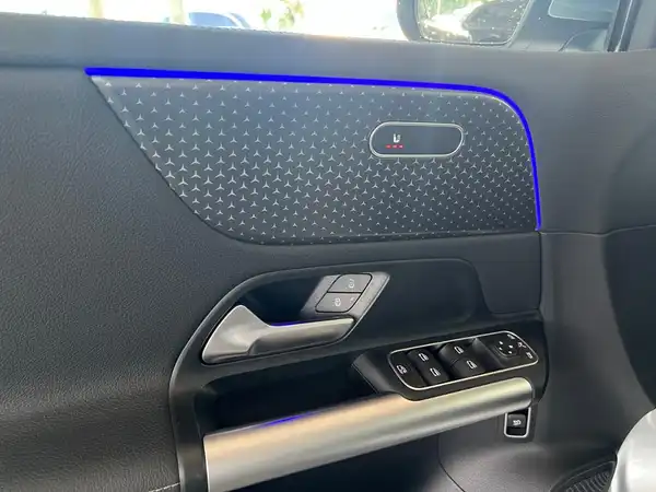 MERCEDES-BENZ B 200 (11/24)