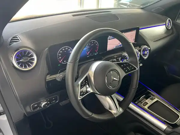 MERCEDES-BENZ B 200 (12/24)