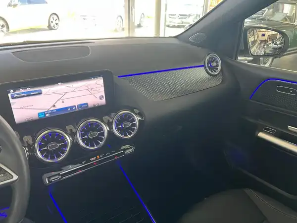 MERCEDES-BENZ B 200 (19/24)