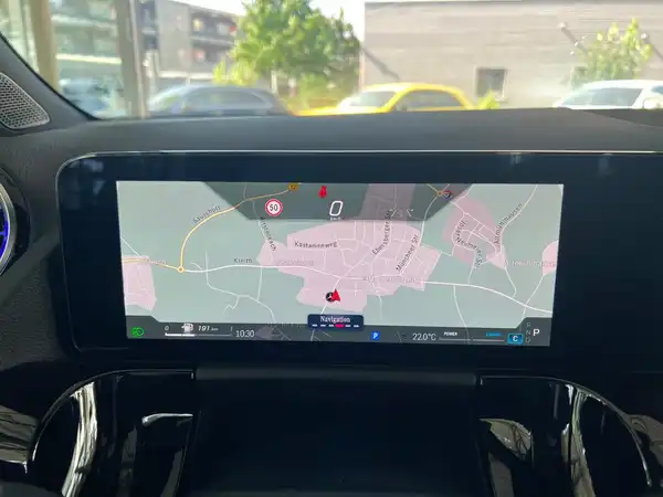 MERCEDES-BENZ B 200 (23/24)