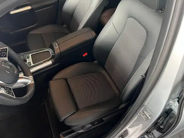 MERCEDES-BENZ B 200 d (13/22)