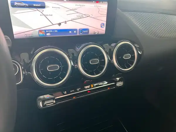 MERCEDES-BENZ B 200 d (17/22)