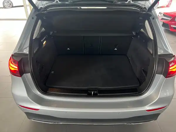 MERCEDES-BENZ B 200 d (10/22)