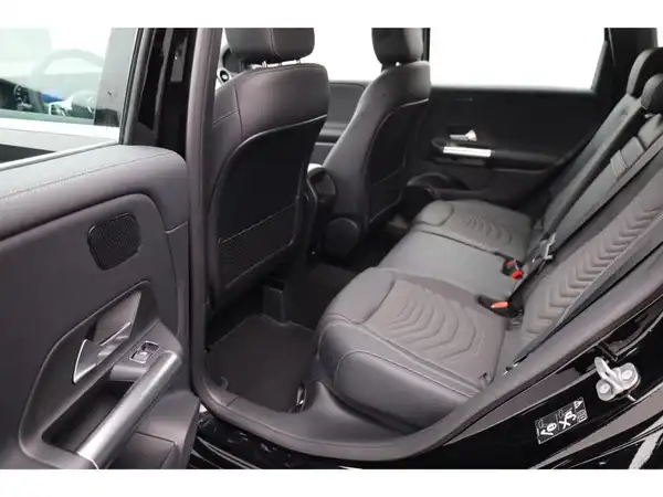 MERCEDES-BENZ B 200 (12/25)