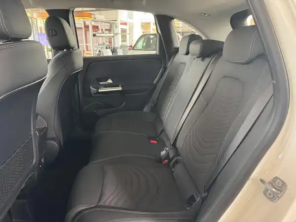 MERCEDES-BENZ B 200 (11/22)