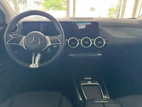 MERCEDES-BENZ B 200 (12/22)