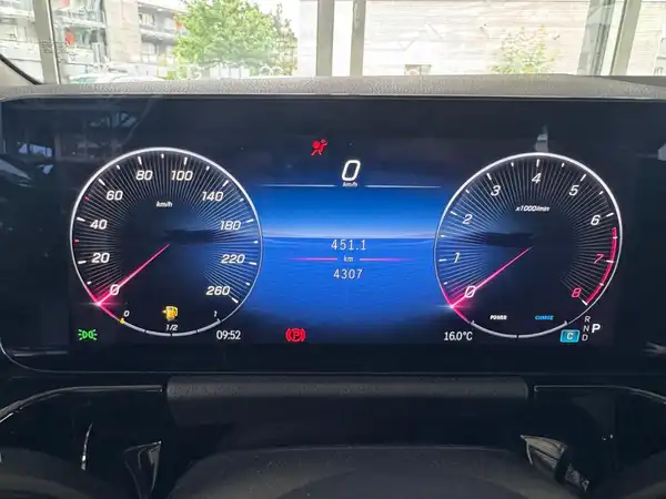 MERCEDES-BENZ B 200 (19/22)