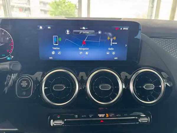 MERCEDES-BENZ B 200 (20/22)