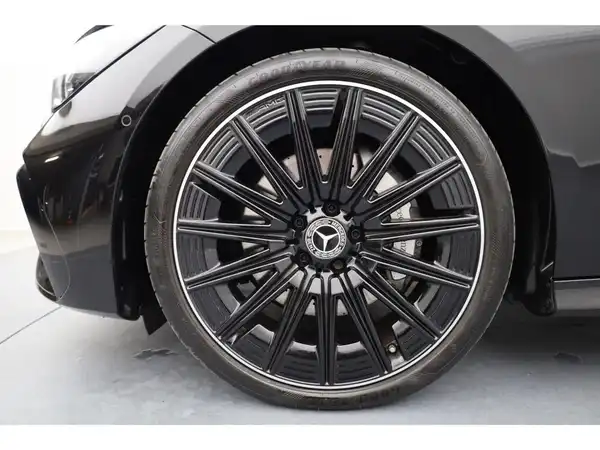 MERCEDES-BENZ CLE 200 Cabrio (26/26)