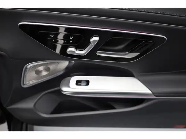 MERCEDES-BENZ CLE 200 4M Cabrio (18/26)