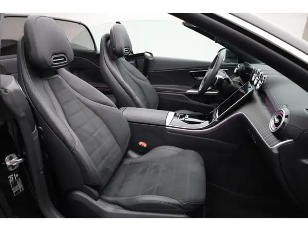 MERCEDES-BENZ CLE 200 4M Cabrio (19/26)