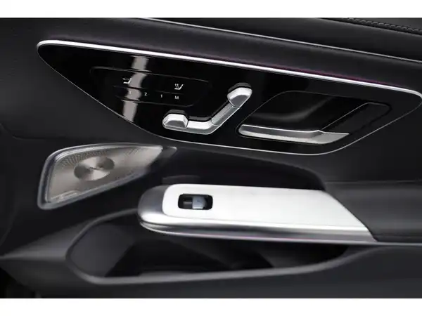 MERCEDES-BENZ CLE 200 4M Cabrio (21/26)