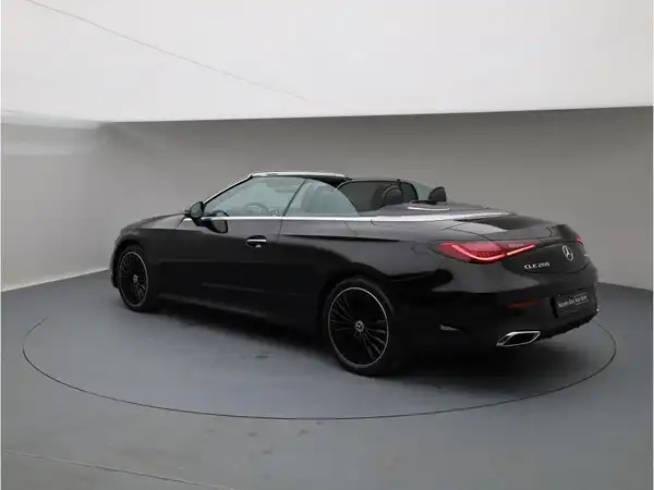 MERCEDES-BENZ CLE 200 4M Cabrio (4/26)