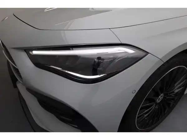 MERCEDES-BENZ CLE 200 Cp (23/23)