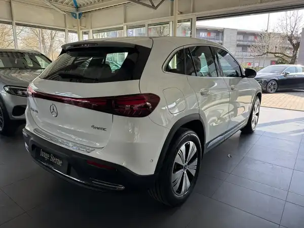 MERCEDES-BENZ EQA 350 4M (6/19)