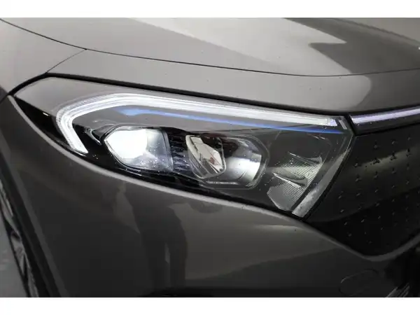 MERCEDES-BENZ EQA 350 4M (27/27)