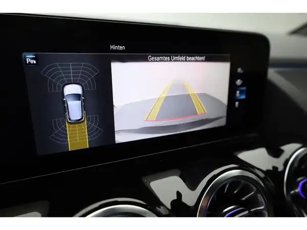 MERCEDES-BENZ EQA 250 (14/25)