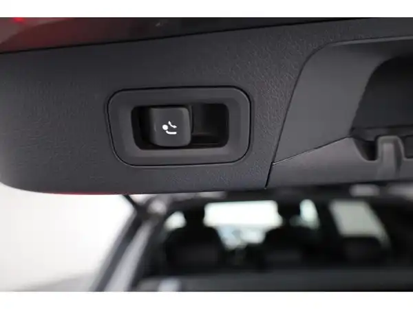 MERCEDES-BENZ EQA 250 (22/25)