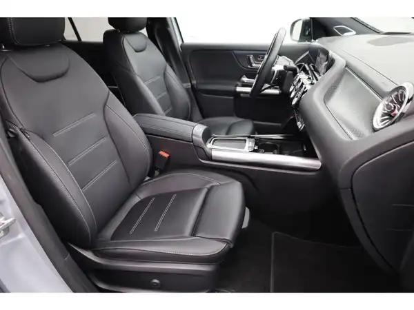 MERCEDES-BENZ EQA 350 4M (17/26)