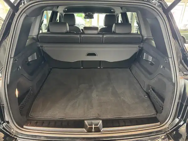 MERCEDES-BENZ EQB 300 4M (12/23)