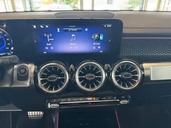 MERCEDES-BENZ EQB 300 4M (20/23)