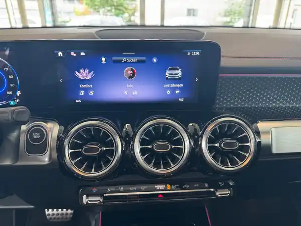 MERCEDES-BENZ EQB 300 4M (21/23)