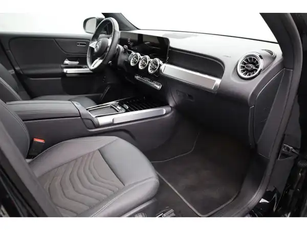 MERCEDES-BENZ EQB 300 4M (18/24)