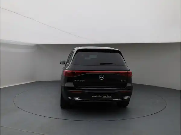 MERCEDES-BENZ EQB 300 4M (4/24)