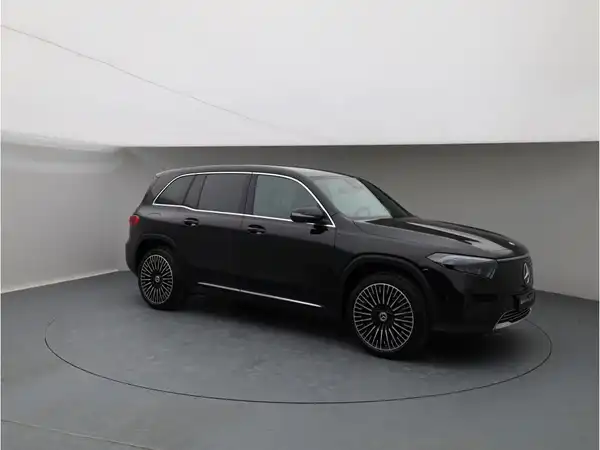 MERCEDES-BENZ EQB 300 4M (7/24)