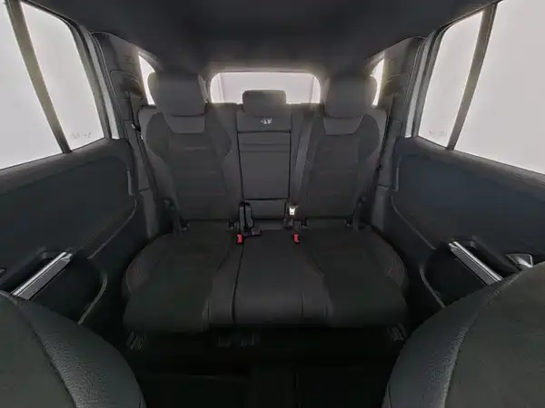 MERCEDES-BENZ EQB 350 4M (7/9)