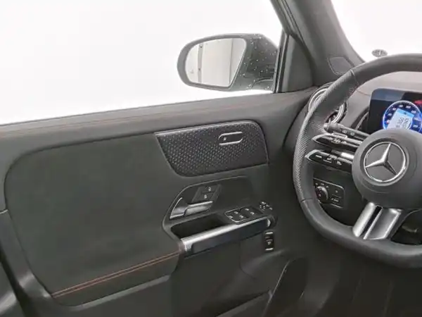 MERCEDES-BENZ EQB 350 4M (8/9)