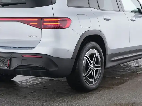 MERCEDES-BENZ EQB 350 4M (9/9)