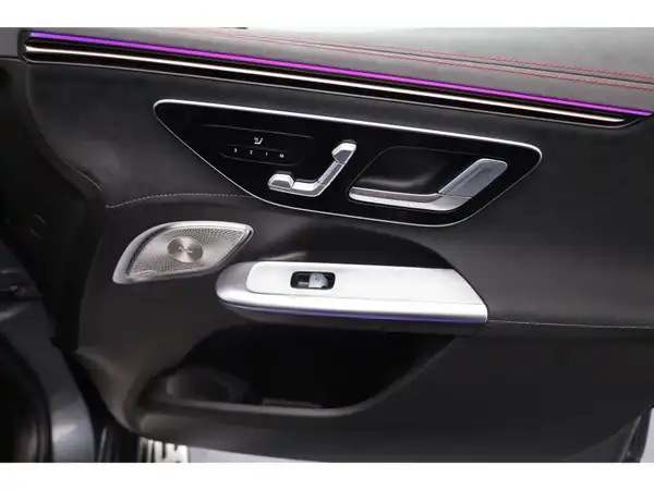 MERCEDES-BENZ EQE 500 4M SUV (17/25)