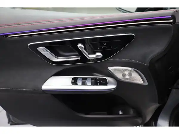 MERCEDES-BENZ EQE 500 4M SUV (10/25)