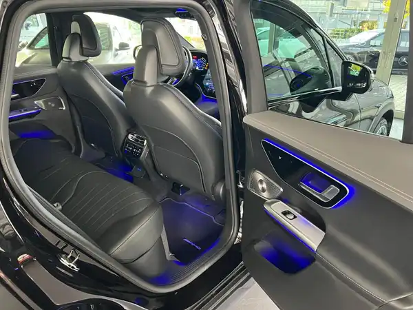 MERCEDES-BENZ EQE 350 4M SUV (13/30)