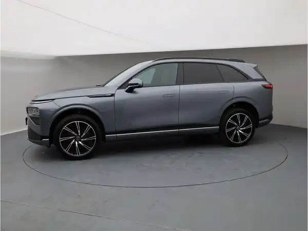 XPENG G9 AWD Performance (3/27)