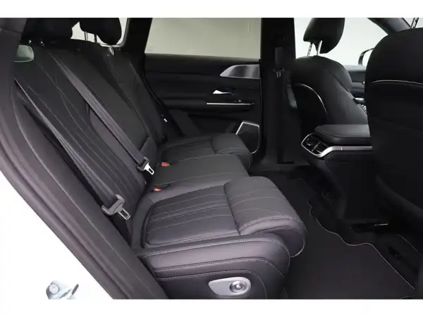 XPENG G9 RWD Long Range 2025 (18/30)