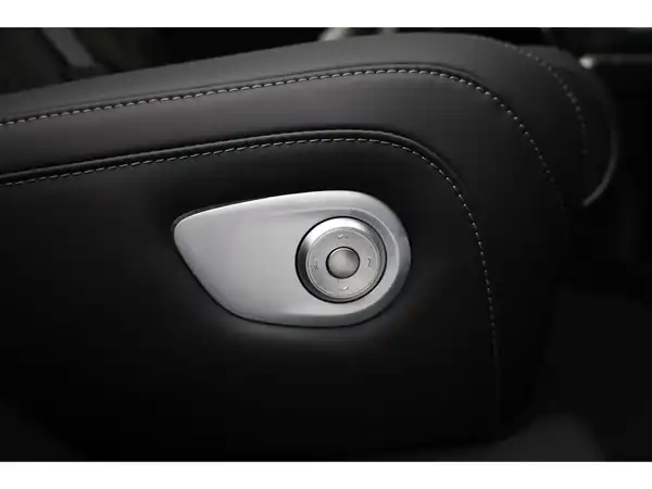 XPENG G9 RWD Long Range 2025 (19/30)