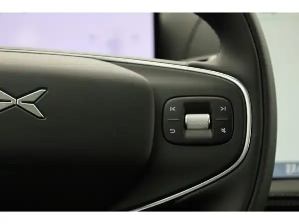 XPENG G9 RWD Long Range 2025 (27/30)