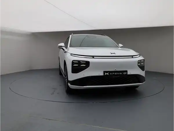 XPENG G9 Performance (8/30)
