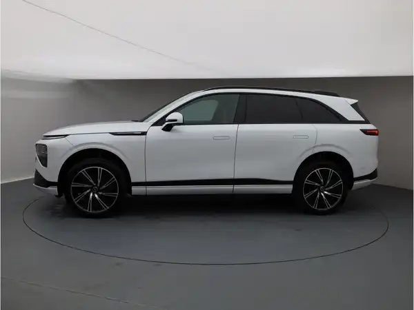 XPENG G9 AWD Performance Modell 24 (3/30)