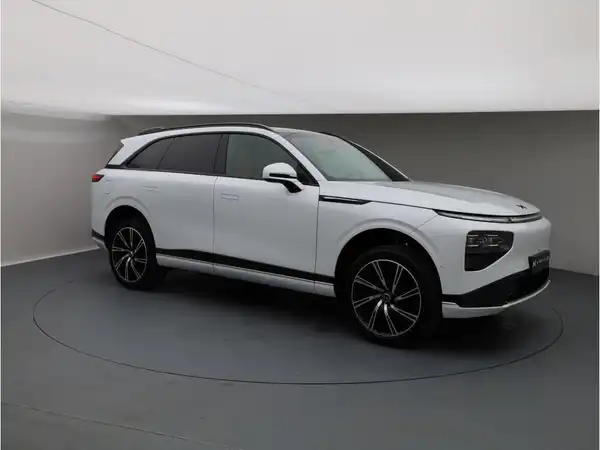 XPENG G9 AWD Performance Modell 24 (8/30)