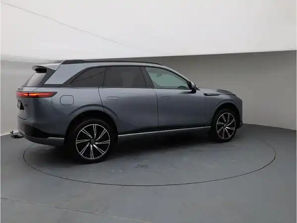 XPENG G9 Performance AWD (6/30)