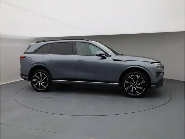 XPENG G9 Performance AWD (7/30)