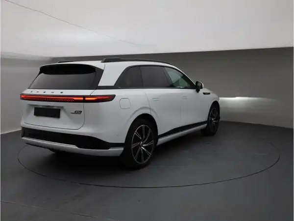 XPENG G9 Performance AWD 2025 (6/27)