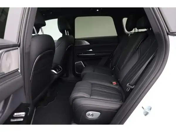 XPENG G9 RWD Long Range 2025 (13/29)